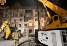 Внаслідок ракетної атаки у Запоріжжі загинуло п’ять людей, ще п’ять травмовані: деталі