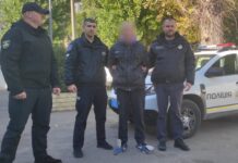 До 15 років тюрми: поліцейські Дніпра затримали неповнолітнього хлопця за вбивство 47-річного чоловіка