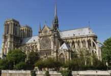 Після великої пожежі. У Франції назвали дату відкриття Нотр-Даму