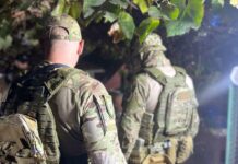 Погрожував гранатою, поранив поліцейського. Під Черкасами чоловік влаштував стрілянину