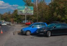 ДТП із постраждалими: у Дніпрі на Космічній зіткнулися Ford, Volkswagen та Seat