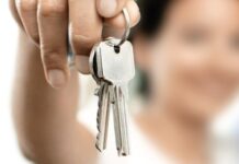 Ошукала двох містянок на 10 тис. гривень: у Кам’янському затримали псевдорієлторку