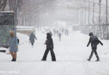 Школи в онлайн і без потреби не виїжджати. На Україну насувається снігопад: де і до чого готуватися