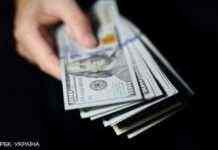 Обмін старих та зношених доларів: у НБУ розповіли про ситуацію