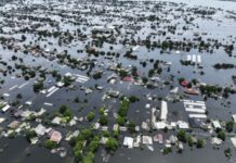 AP: «щонайменше сотні» людей загинули під час повені на окупованій РФ території після підриву Каховської ГЕС