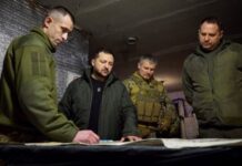 Зеленський побував у Авдіївці: обговорив ситуацію з командуванням