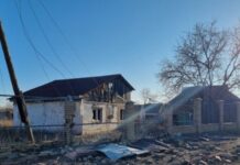 Прокуратура: на Донеччині троє цивільних поранені через обстріли