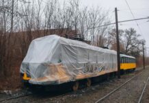 У Дніпрі зайнявся вагон 11-го трамвая разом з пасажирами: деталі