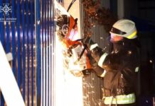 Рятувальники Дніпра приборкали пожежу в будівлі СТО у Новокодацькому районі міста