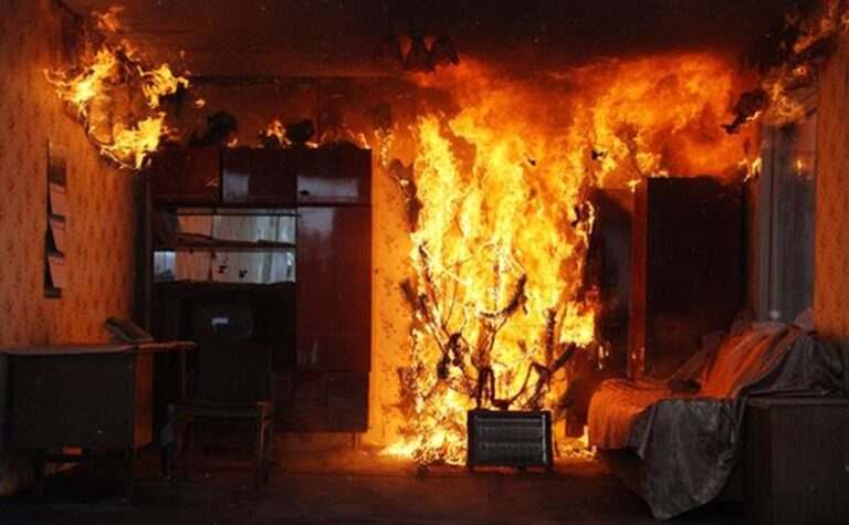 На пожежі у центрі Дніпра постраждало 2 людини: деталі