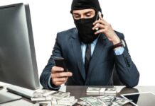 «Забагатився» більше ніж на 602 000 гривень: запорізькі поліцейські викрили серійного шахрая