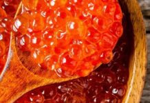Полиці магазинів забиті фальсифікатом: українцям розповіли, як обрати якісну червону ікру для святкового столу
