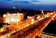 У центрі Дніпра завершили ремонт трамвайного переїзду