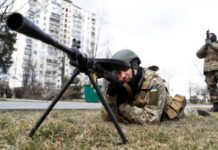 Влада попередила про військові навчання цього тижня у Києві