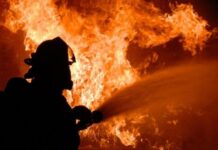 У Дніпрі на пожежі чоловік отримав отруєння продуктами горіння