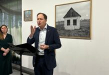 «Україна. Історія опору». У Варшаві відкрили фотовиставку до другої річниці повномасштабного вторгнення.