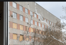 Сили РФ дроном атакували автомобіль поліції у Херсонській області, постраждав правоохоронець