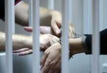 У РФ подружжя заарештували за листівки українською мовою