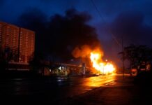 У Києві жінка померла у «швидкій» після ракетного удару – Кличко