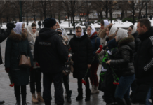 Росія: родички мобілізованих провели одиночні пікети в Москві