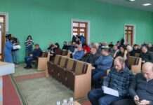 Депутати з третьої спроби обрали нову назву Новомосковська