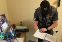 У Дніпрі судитимуть трьох поліцейських, які вибивали гроші з містян та проводили незаконні затримання