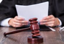 Ухилянт з Дніпра намагався виїхати за кордон за підробленими документами: що вирішив суд