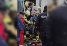 У Синельниківському районі надзвичайники деблокували чоловіка з понівеченого внаслідок ДТП автомобіля