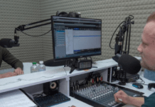 Розпорядок дня, мрії дитинства та професійна діяльність: мер Кам’янського дав інтерв’ю місцевому радіо