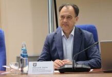 Допомагав отримати пільгове фінансування на відбудову бізнесу. Чиновника КМДА викрили на хабарі