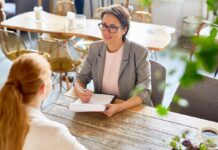 Робота у Франції: на які вакансії найбільше шукають працівників