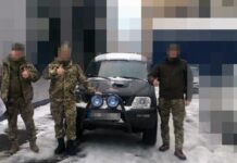 Favbet Foundation передав ЗСУ на передову ще 2 позашляховики Mitsubishi L200