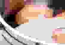 В яку воду кидати варити яйця: чим відрізняється приготування в холодній та в кипʼятоку