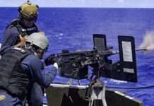 ВМС США збили понад 20 ракет і безпілотників хуситів у Червоному морі, – CNN