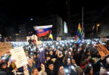 У Словаччині тисячі людей вийшли на протест проти політики уряду Фіца