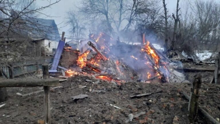 Обстріли Росії: на Сумщині протягом дня зафіксували понад 200 вибухів