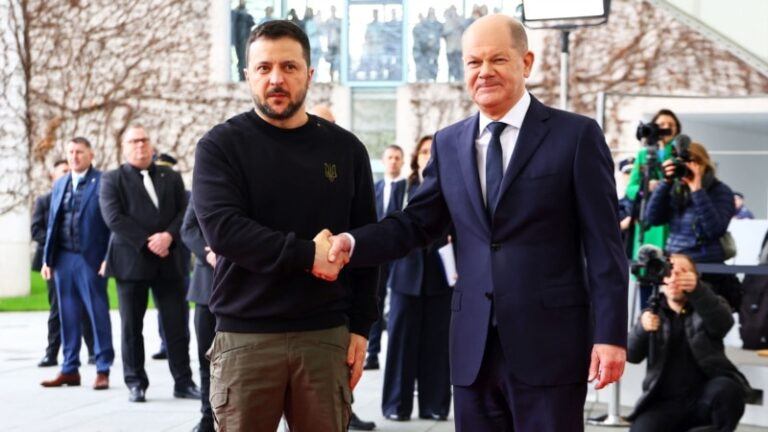 «Історичний крок»: Україна і Німеччина уклали безпекову угоду – Шольц