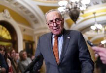 Сенат США розгляне законопроєкт щодо кордону та допомоги Україні наступного тижня – Шумер