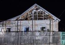 ДСНС: російські військові атакували Нікополь, пошкоджена пожежна частина