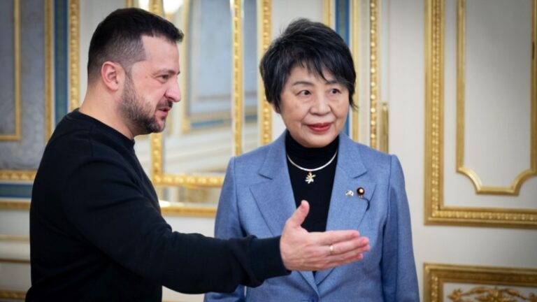 Японія надаватиме «довгострокову підтримку» Україні – голова МЗС