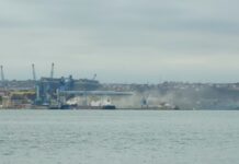 Прокуратура АРК повідомила про підозру капітану судна РФ за вивезення українського зерна та металу з Криму