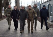 Володимир Зеленський вручив нагороди Захисникам неба з Дніпропетровщини