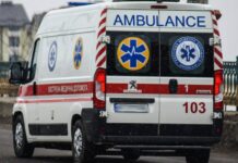 Патрульні Запоріжжя разом з медиками врятували життя містянину