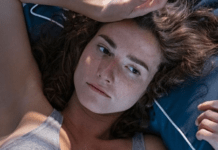 Скільки людина може не спати та як це вплине на організм