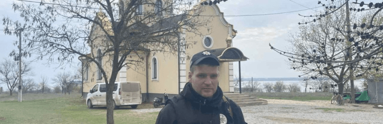 Збивав ворожі дрони на Херсонщині: поліцейського з Кам’янського нагородили “Знаком пошани”