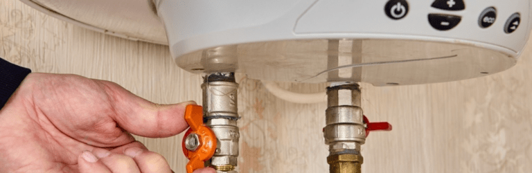 Чому необхідно періодично зливати воду з бойлера та як правильно це зробити