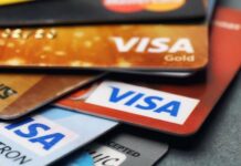 Українці можуть продати колекціонерам старі банківські картки: скільки грошей можна отримати та чи безпечно це