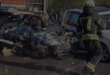 У Запоріжжі легковик врізався у дерево
