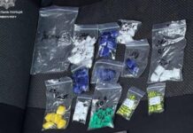 Майже дві сотні: патрульні Кривого Рогу виявили 180 фрагментів із речовинами, схожими на наркотичні