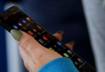 Позичила телефон у знайомої та продала його: у Кривому Розі поліцейські викрили шахрайку